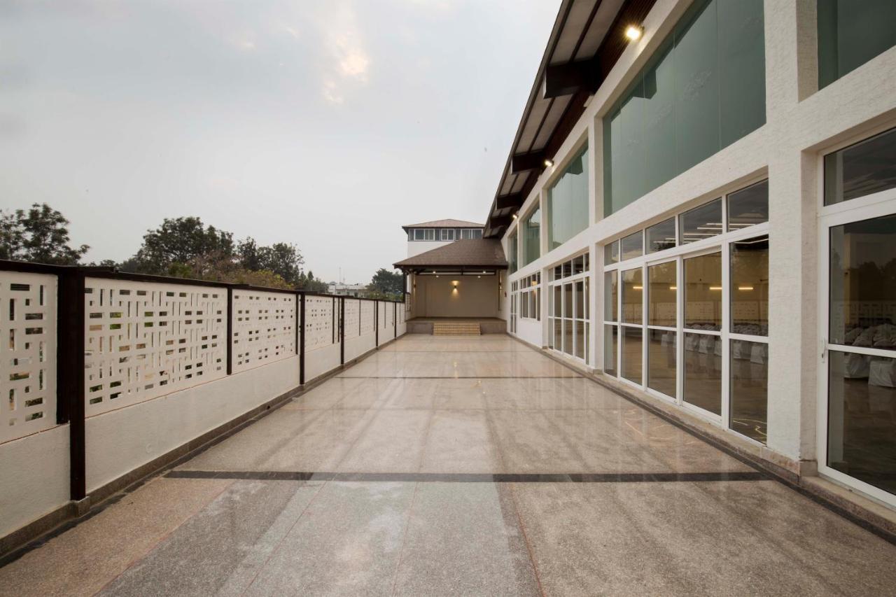 Vistar Pavithra Vivaha Convention Hall Jigani Buitenkant foto